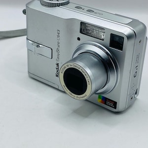 Kodak EasyShare C643 6.1MP Digital Camera – Silver Metallic – Vintage 2000s Point & Shoot
