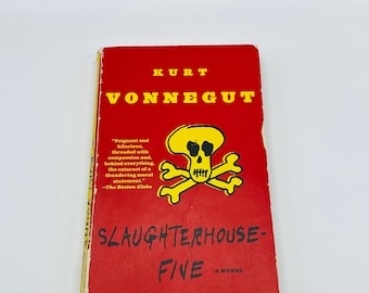 Kurt Vonnegut | Slaughterhouse-Five | Paperback
