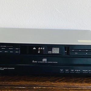 VINTAGE Sony CDP-C225 5-Disc Carousel CD Player – Made in Japan - Fully Functional