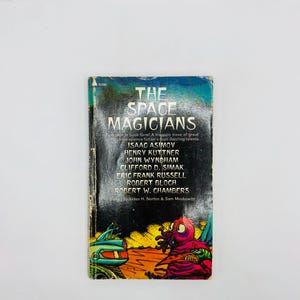The Space Magicians | Paperback | Vintage