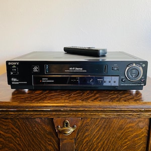Sony slv-M111HF Hi-Fi Stereo 4-Head VCR VHS Player | VHS Player | Sony | vcr