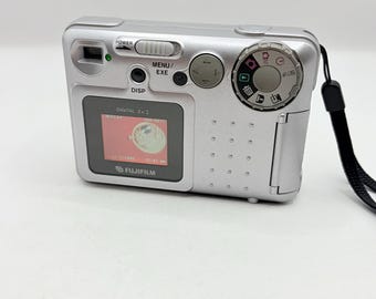 Fujifilm Finepix F10 Digital Camera: 6.3MP, 3x Optical Zoom