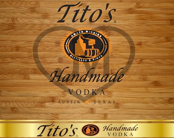 Wódka Tito&#39;s PNG dla Skinny Tumbler Wood Finish (CYFROWY)