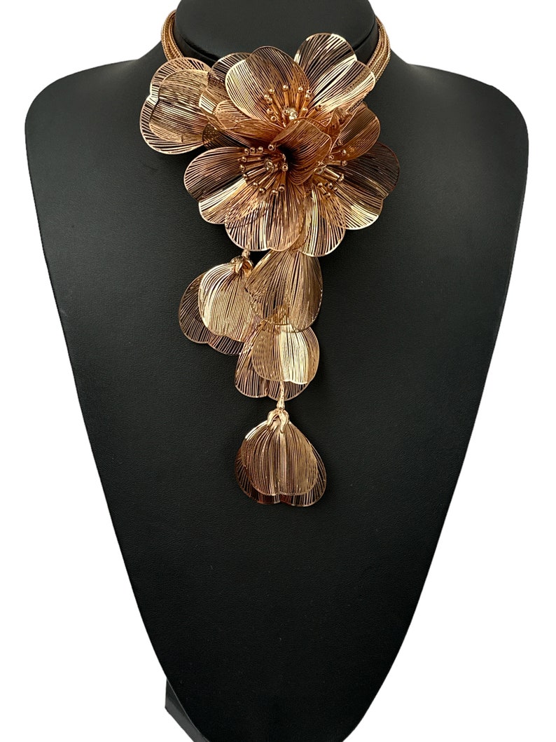 Elegant Bohemian Flower Design Fashion Statement Choker Necklace image 6