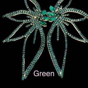 Luxury Crystal Rhinestones Flower Shape Designed Statement Stud Earrings image 10