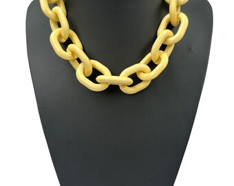 Bohemia Yellow Acrylic Chain Necklace