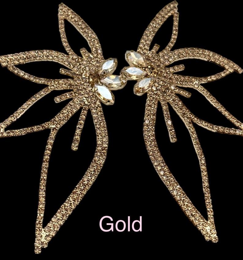 Luxury Crystal Rhinestones Flower Shape Designed Statement Stud Earrings image 5
