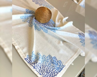 Linen Table Runner and Tablecloth Set