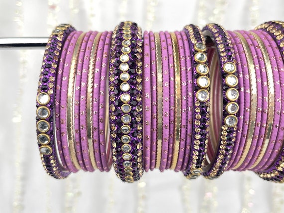 ライラック、ゴールド、シルバーのラウンド ミーナ クリスタル