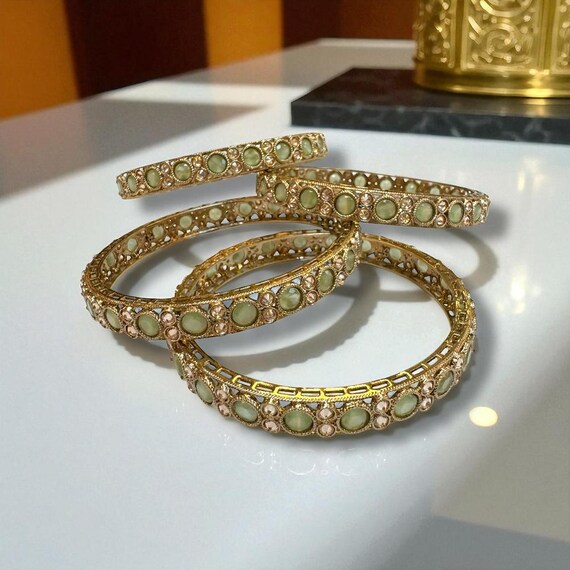 Touchstone Bracciale Indiano Set 36 Pezzi - Braccialetti Colorati In Lega Metallica Con Smalto Verde E Oro, Gioielli Bollywood - 2