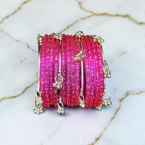 Raniglazen regendruppelarmbanden Set van 12 bruidschuri-set met Kasjmier kungru-armbanden Set van 4 Indiase Pakistaanse bruiloftarmbanden