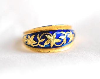 18k Gold Ring: Cobalt Blue Enamel Floral Vine, Size 7.5