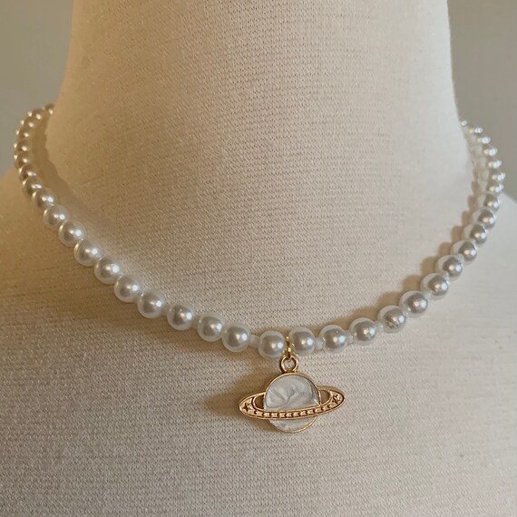 Vivienne Westwood crystal Big Orb Saturn One Row Pearl Necklace Gold Tone~  A50 | eBay