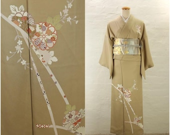 Good Condition, Vintage Semi Formal Kimono, Beige Brown, Flower Design | Silk | Traditional Kimono | Kimono | Vintage Japan