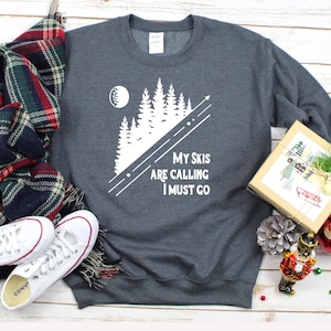 Ski sweatshirt, Ski Sweatshirt for Men, Winter Sports Sweatshirt Ski Trip, Women&#39;s Skiing, Unisex Sweatshirt, Skier Gift, Christmas Gift Him