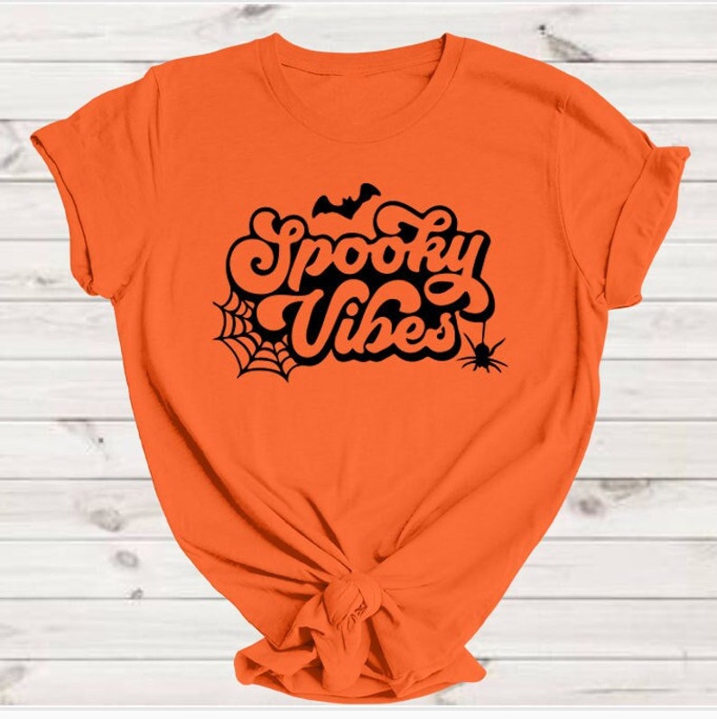 Spooky Vibes, Halloween Shirt, Halloween T-Shirt, Halloween Spooky Vibes, Halloween Party Shirt, Spooky vibes Halloween Shirts, Spooky Shirt bild 1