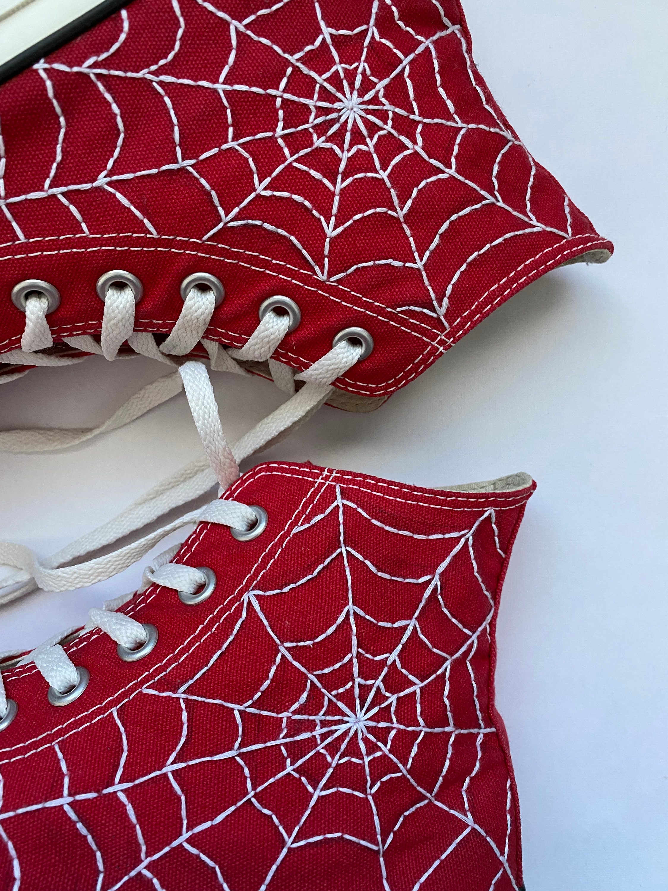 par Kriger Hemmelighed Custom Embroidered Spiderman Converse High Top - Etsy