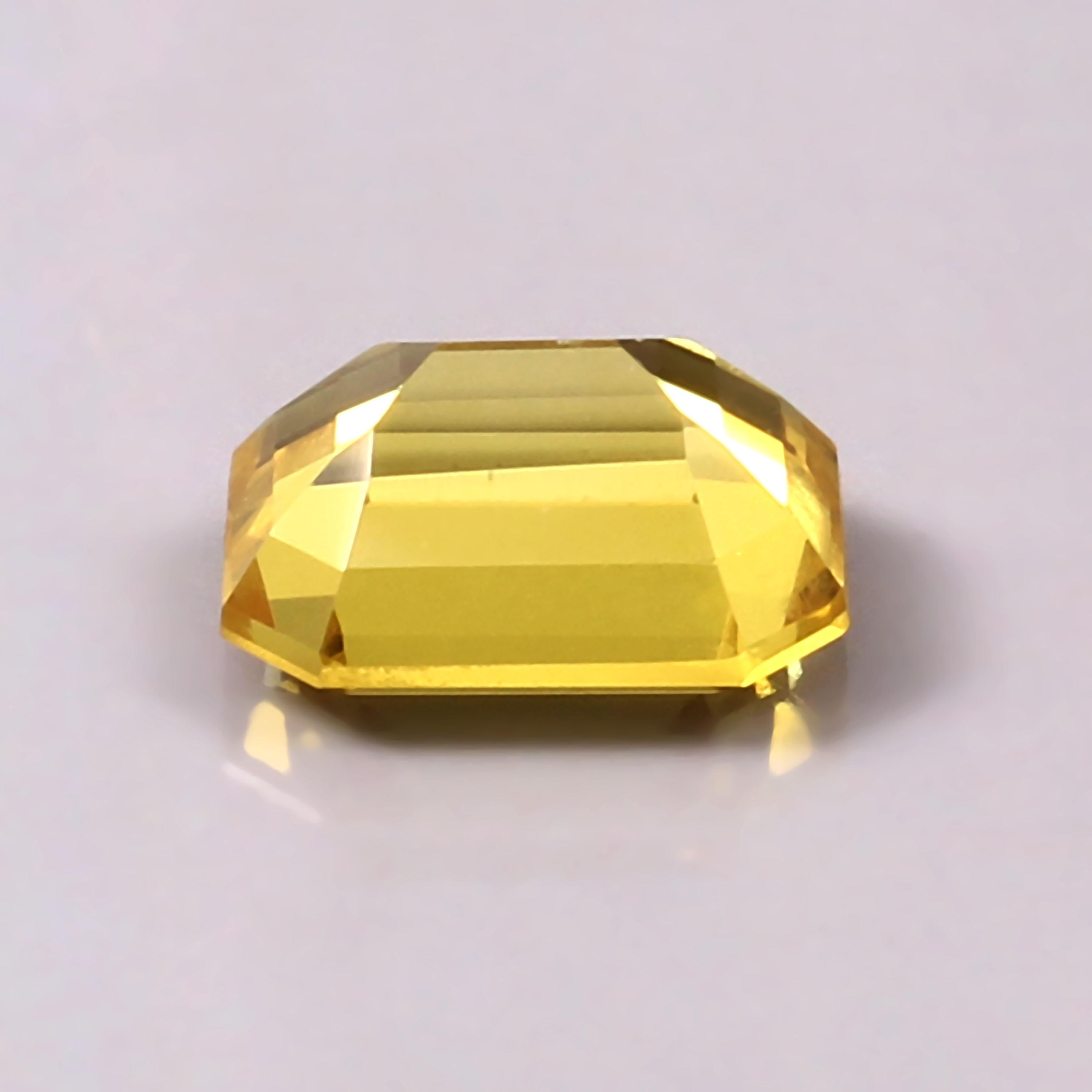 Bague Or Jaune 750 Saphir Ceylan ovale 8x6mm Ref. 50243
