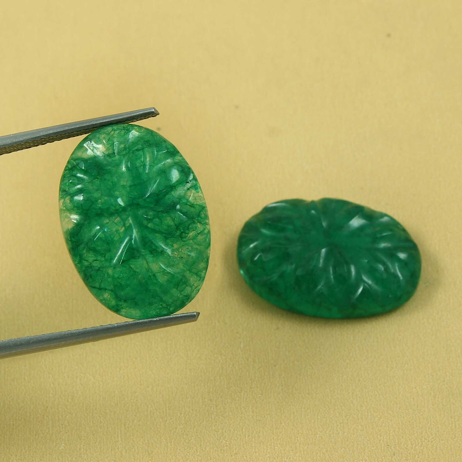AAA Natural Loose Green Quartz Carving Pair Smooth Polished ,hand