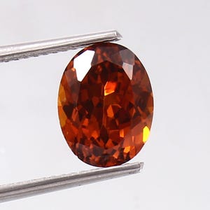 AAA Flawless 10x7 mm Oval-Cut Ceylon Fanta Orange Sapphire – Top Quality Loose Gemstone for Fine Jewelry