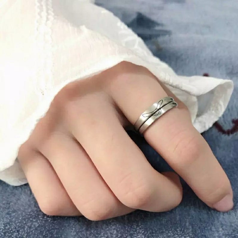 Wedding Anniversary Ring Slim Silver his and hers hand promise rings Silver Couple Promise Band Ring set Holding Hands couple Ring