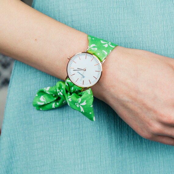 Geneva floral shop print watch