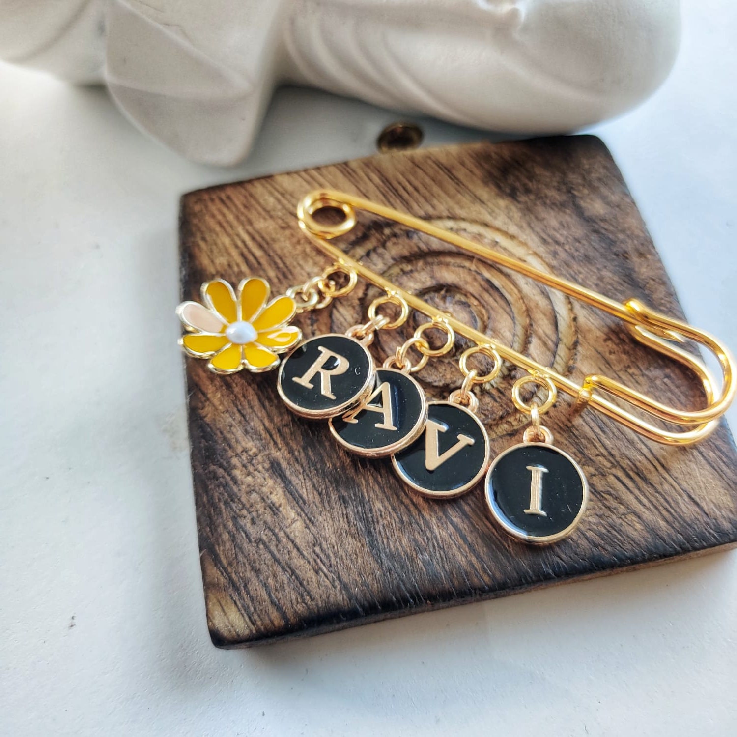 Ravi name sale locket