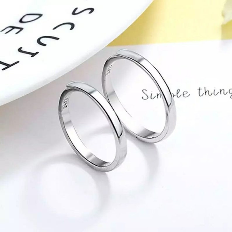Wedding Anniversary Ring Slim Silver his and hers hand promise rings Silver Couple Promise Band Ring set Holding Hands couple Ring