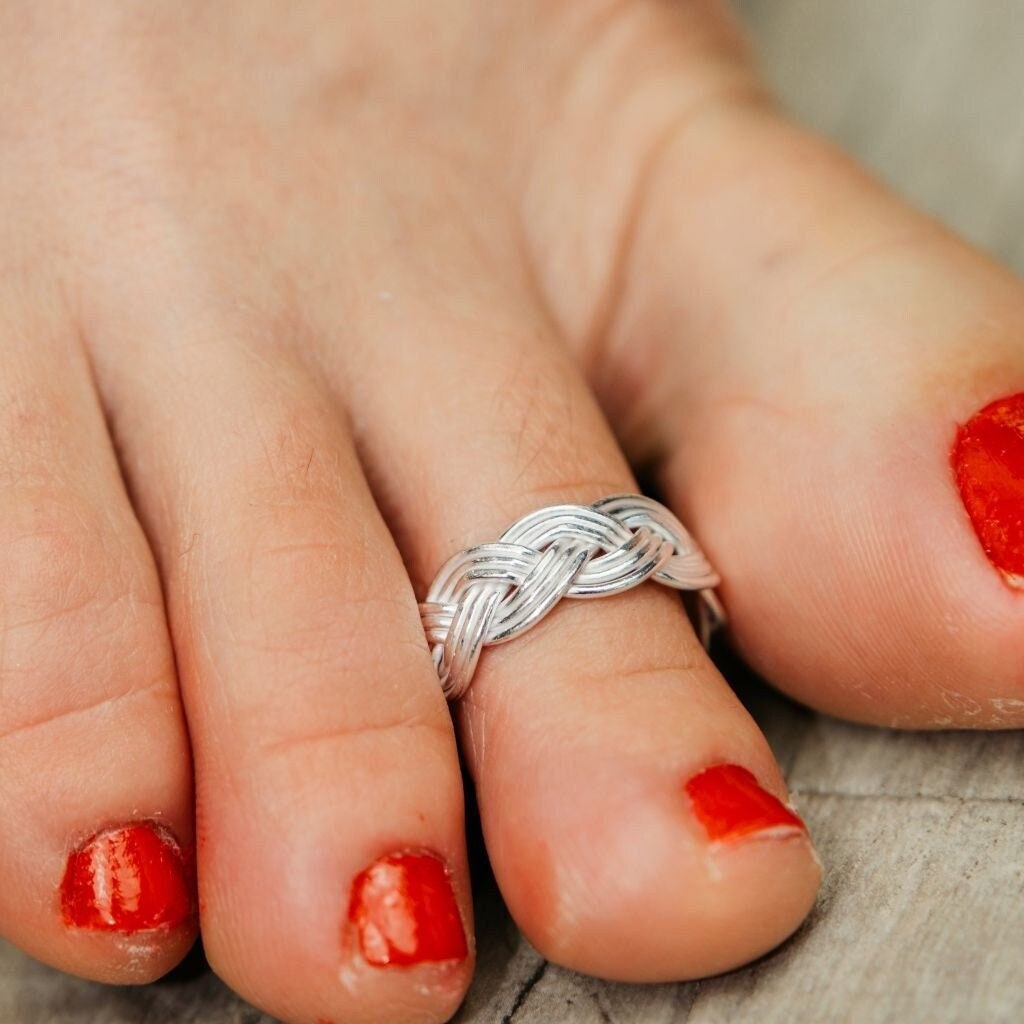  Big Toe Ring Sterling Silver 2mm High Polished Adjustable  Jewelry for the Toes : Handmade Products