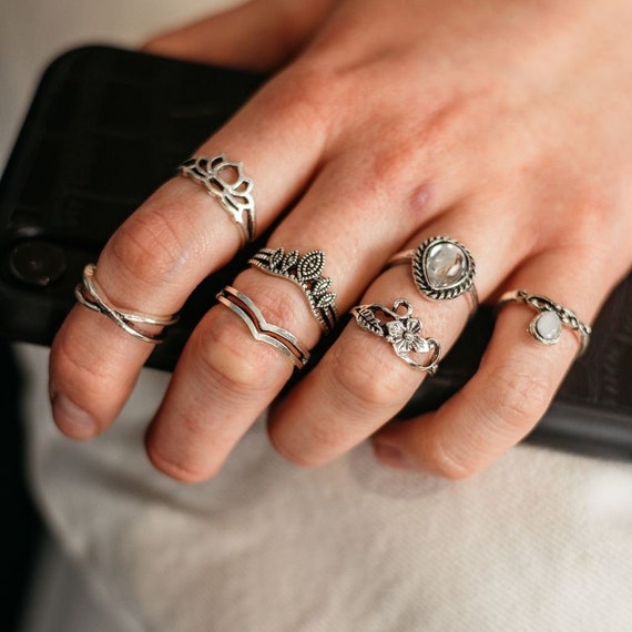 Oxidised outlet ring set