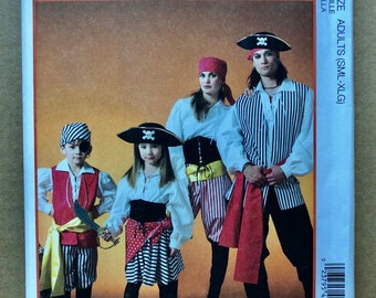 Molde para Fantasia de Pirata McCalls M4952 para Adultos e Crianças - Molde para Fantasias de Pirata para Homens, Mulheres e Crianças - 4952 - Molde para Fantasias de Pirata para a Família