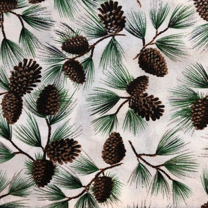 Tessuto di cotone Frosty Pine Tessuto natalizio per le feste Pigne Albero di pino Natale Tessuto di cotone leggero per trapuntatura e artigianato