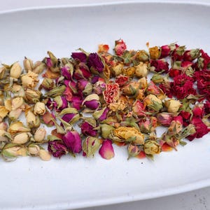 Fiori commestibili, fiori commestibili secchi, acquistare fiordalisi, rose commestibili, decorazione, idee per decorare torte, decorazione di torte, decorazione di torte di compleanno, commestibile