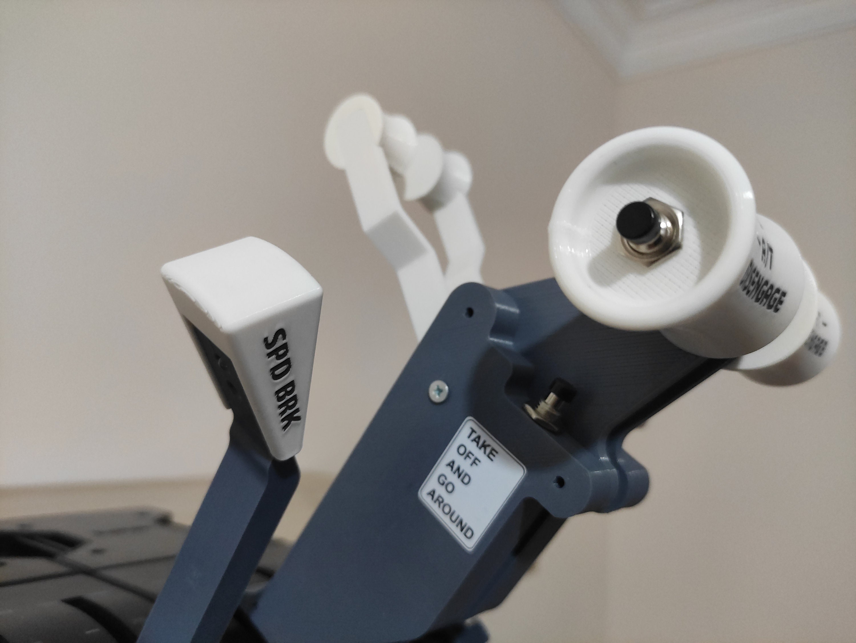 ボーイング 737 スロットル/スラストレバー（Saitek/Logitech