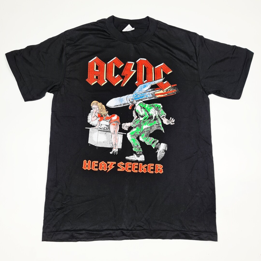 ￼J363 AC/DC ワールドツアー88 Tシャツ J363 AC/DC ワールドツアー88 Tシャツ - メルカリ