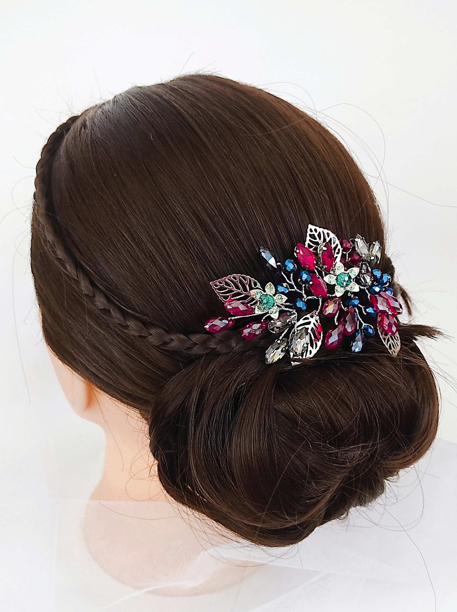 headpiece red