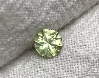 4mm Yellowish Green Montana Sapphire 0.30 Carat Round Cut, Unheated Natural Sapphire, Hand Cut Loose Gemstone