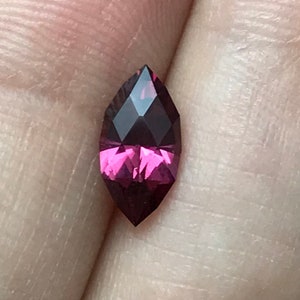 10x5mm Pink Red Garnet 1.24 carat, Marquise Cut, Precision Faceted Loose Gemstone, US Cut,