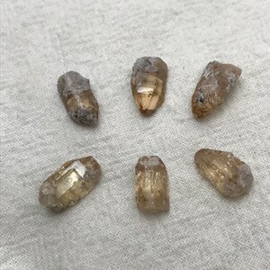 Pick One Raw Sherry Topaz Crystal Fading Topaz 2-3 carat, 10-11mm specimens image 3