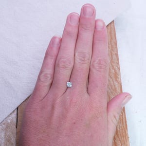 0.67 carat Light Green Montana Sapphire 4.25mm Square Cut, Precision Faceted image 2