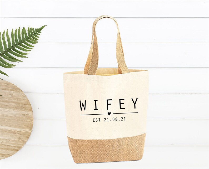 Wifey Jute Tote Bag, Bridal Party Bag, Gift For Wife,Wedding Anniversary Gift, Honeymoon Beach Bag, Bride Bag, Engagement Gift, Newlywed Bag 