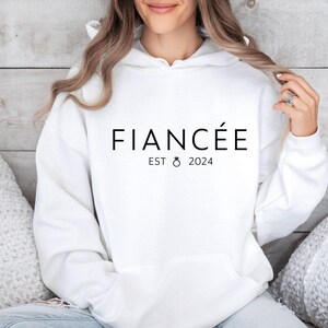 Hoodie verloofde, cadeau voor verloofde, toekomstig mevrouw cadeau, vrouw als cadeau, Valentijnsdag hoodie, valentijnscadeau, hoodie bruid, verloofde trui afbeelding 3