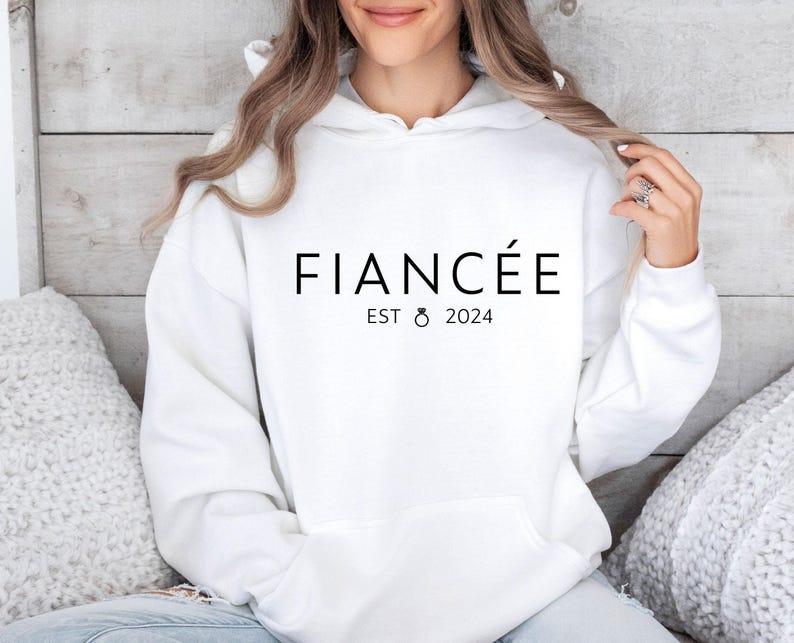 Hoodie verloofde, cadeau voor verloofde, toekomstig mevrouw cadeau, vrouw als cadeau, Valentijnsdag hoodie, valentijnscadeau, hoodie bruid, verloofde trui afbeelding 3