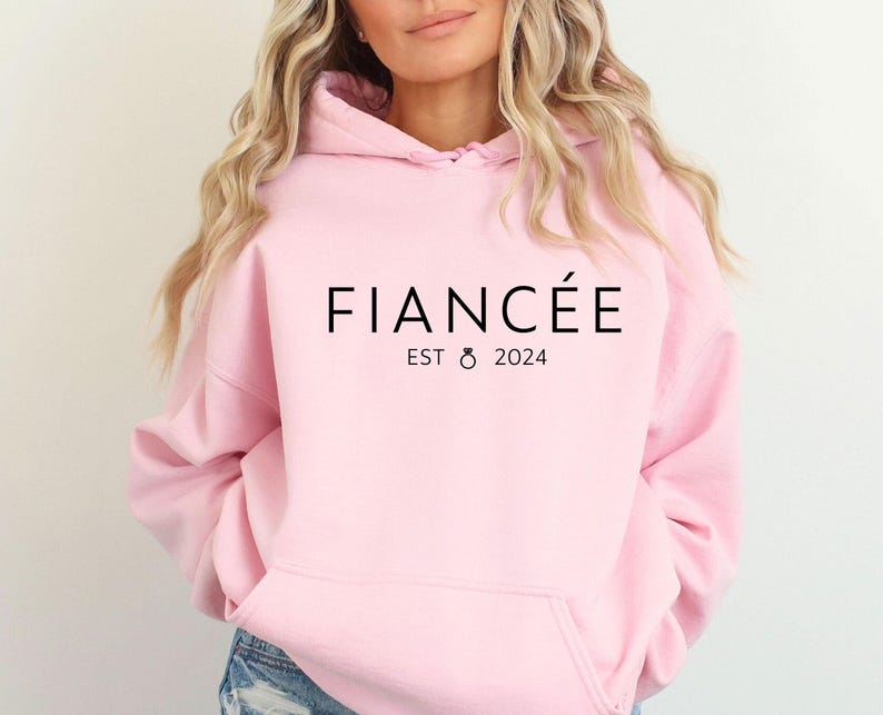 Hoodie verloofde, cadeau voor verloofde, toekomstig mevrouw cadeau, vrouw als cadeau, Valentijnsdag hoodie, valentijnscadeau, hoodie bruid, verloofde trui afbeelding 4