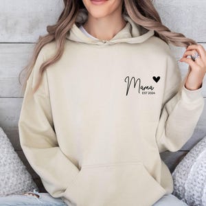 Benutzerdefinierte Mama Hoodie, Muttertag Hoodie, personalisierter Hoodie, Muttertagsgeschenk, neue Mama Geschenk, Mutter zu sein, Mama zu sein Geschenk, Mutter Geburtstag