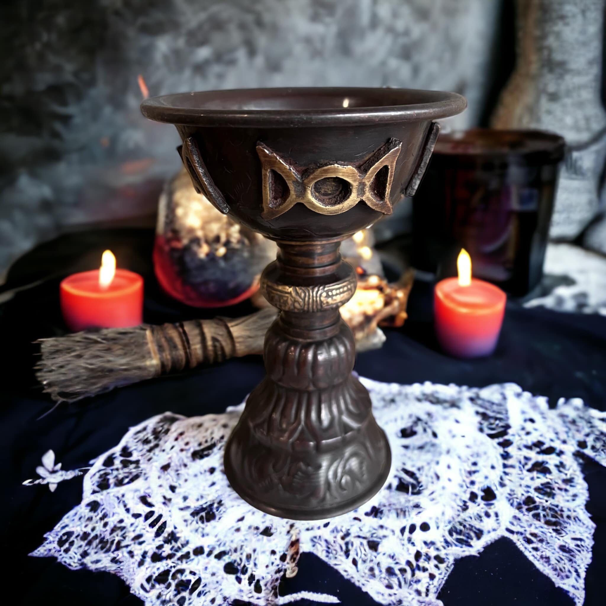 Ritualbecher, Kelch, Dreifachmond