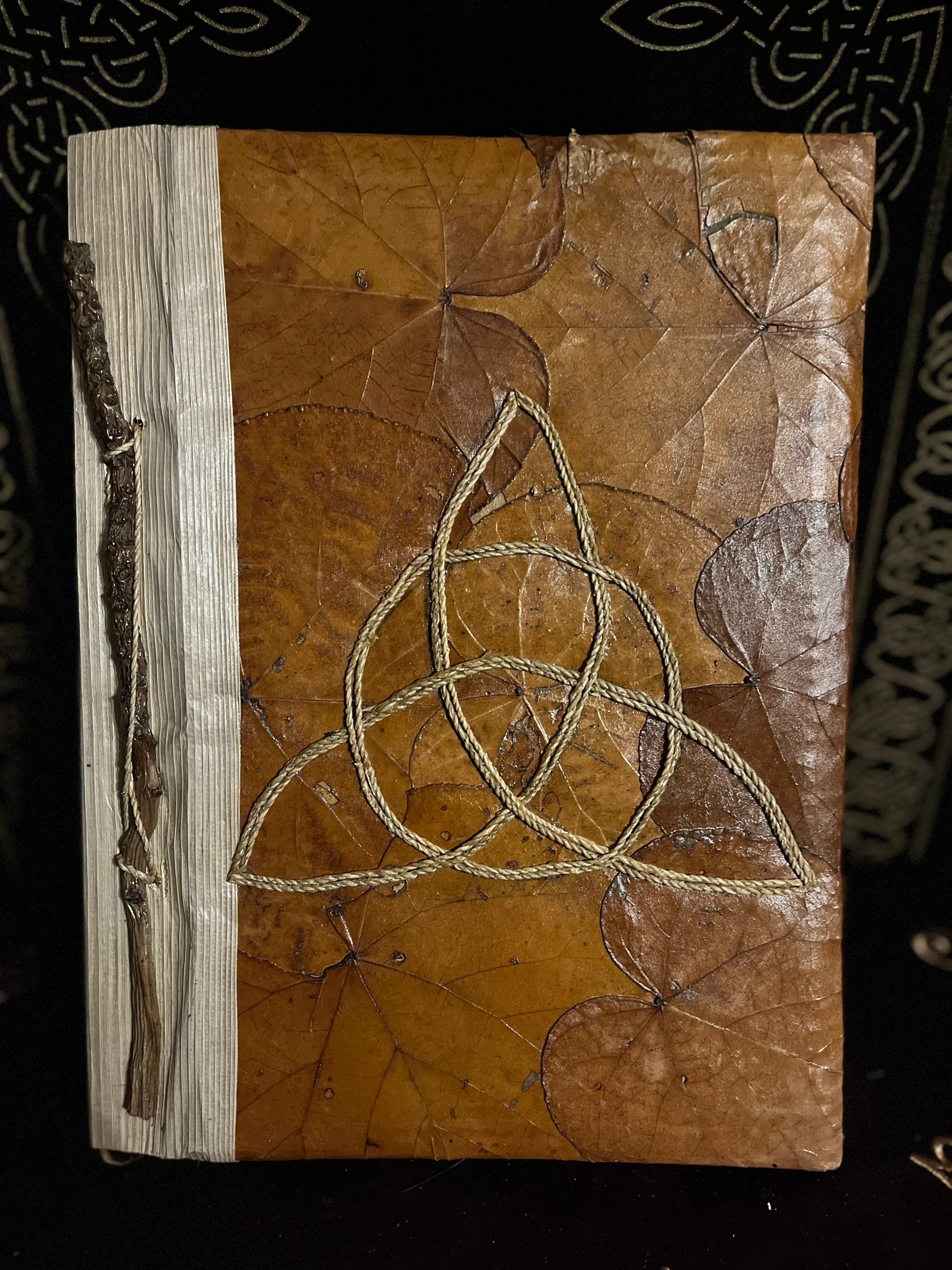 Grimoire, Livre Des Ombres, Ésotérique, Witchy, Wicca, Sorcière, Autel, Rituels, Magie, Witchcraft,