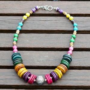 multicolor coconut necklace, Indian costume jewellery, ethnic necklace, tribal art, hippie, boho