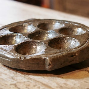 Kuzhipaniyaram soapstone, Unniappakara stone, Paniyaram Unni Appam pad soapstone pancake Indian candle holder cod.OIL7