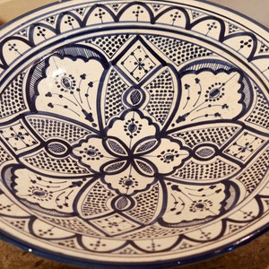 Moroccan decorated plate PMD02